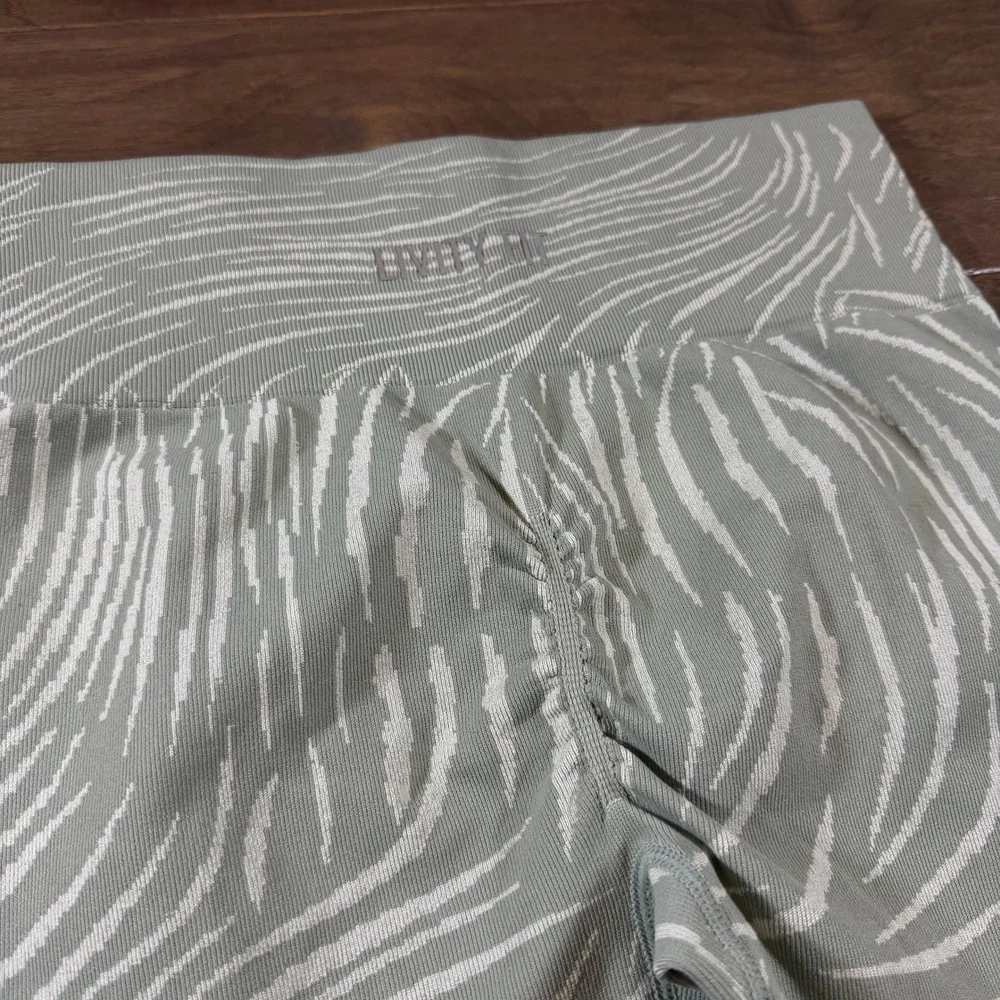 Lively Fit Sage Green Zebra Scrunch Butt Seamless High Waisted‎ Leggings Large